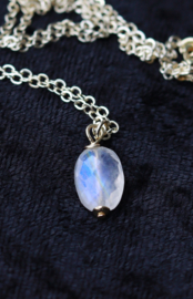 Regenboog maansteen ketting gold plated