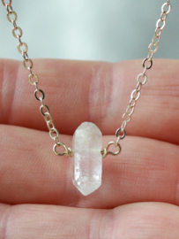 Bergkristal ketting gold plated