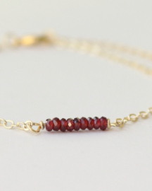 Granaat armband gold plated