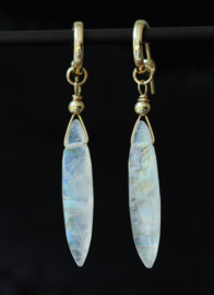 Regenboog maansteen 14k gold filled oorbellen