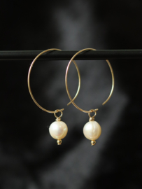 Zoetwaterparel 14k gold filled gouden of 925 zilveren creool oorbellen