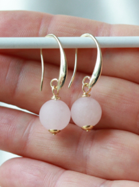 Rozenkwarts oorbellen gold plated