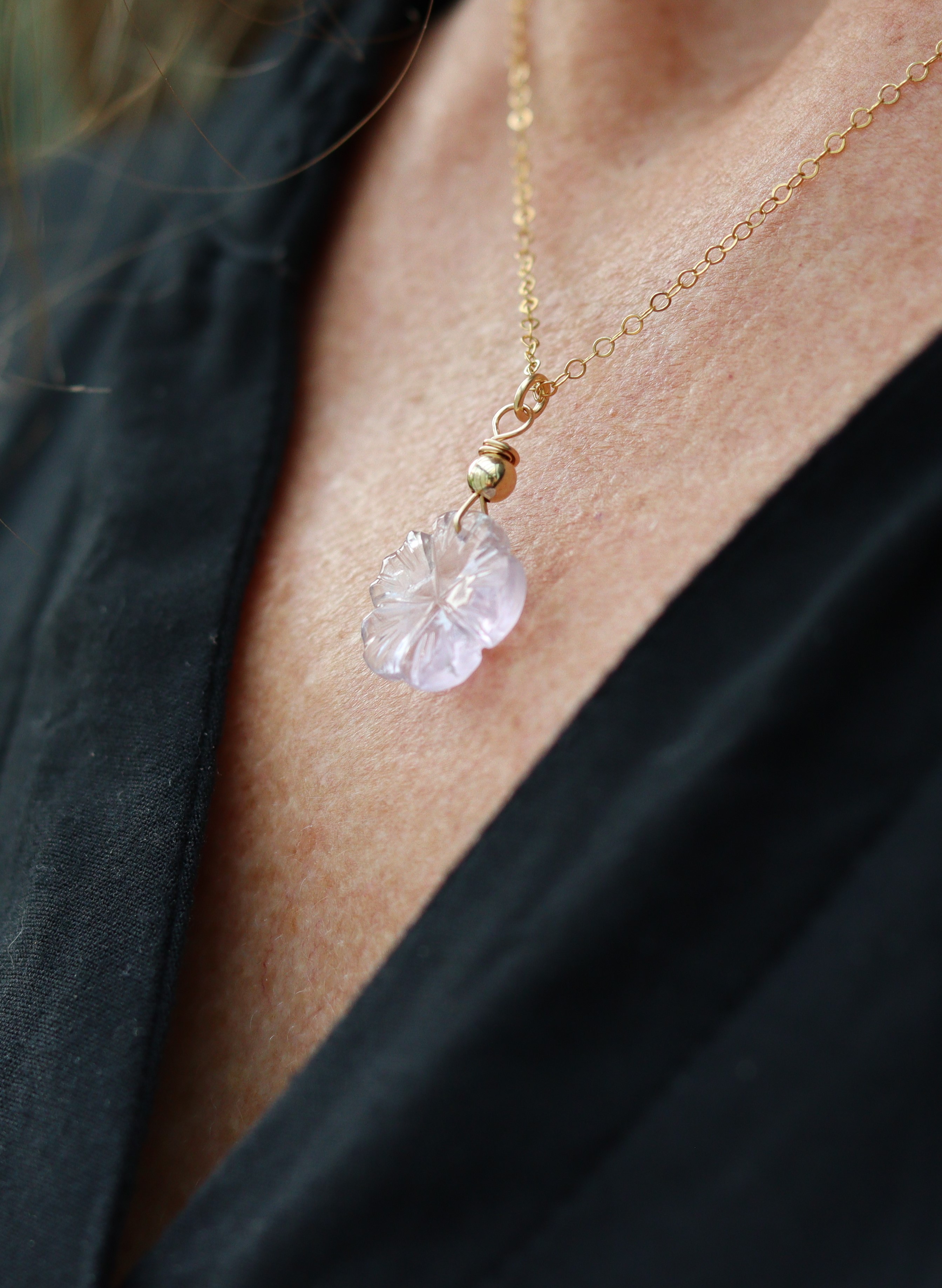 Sierlijke roze bloem amethist  14k gold filled gouden ketting of 925 zilver