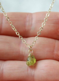Peridoot ketting gold plated