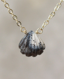 Opaal schelp ketting gold plated