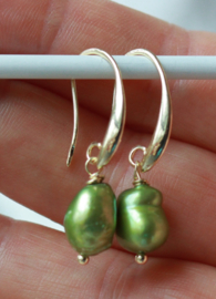 Zoetwaterparel oorbellen gold plated