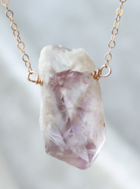 Ruwe lavendel amethist 14k gold filled ketting of 925 zilver