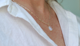 Regenboog maansteen ketting gold plated