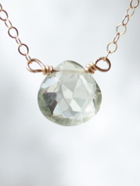 Prasioliet of groene amethist gold filled of 925 zilveren ketting