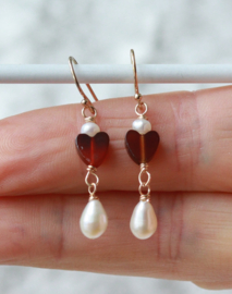 Zoetwaterparel, carneool, 14k gold filled oorbellen