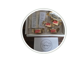 Brievenbuscadeau: Oester met naam naar keuze met thee en noga   NIEUW!!!