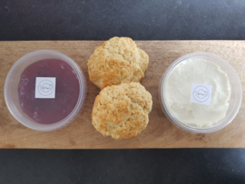Set home made scones (2 stuks) - als aanvulling op een high tea box