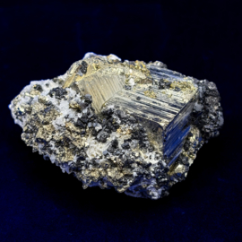 Pyriet met Sfaleriet en Kwarts