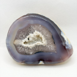 Agaat geslepen met Druzy