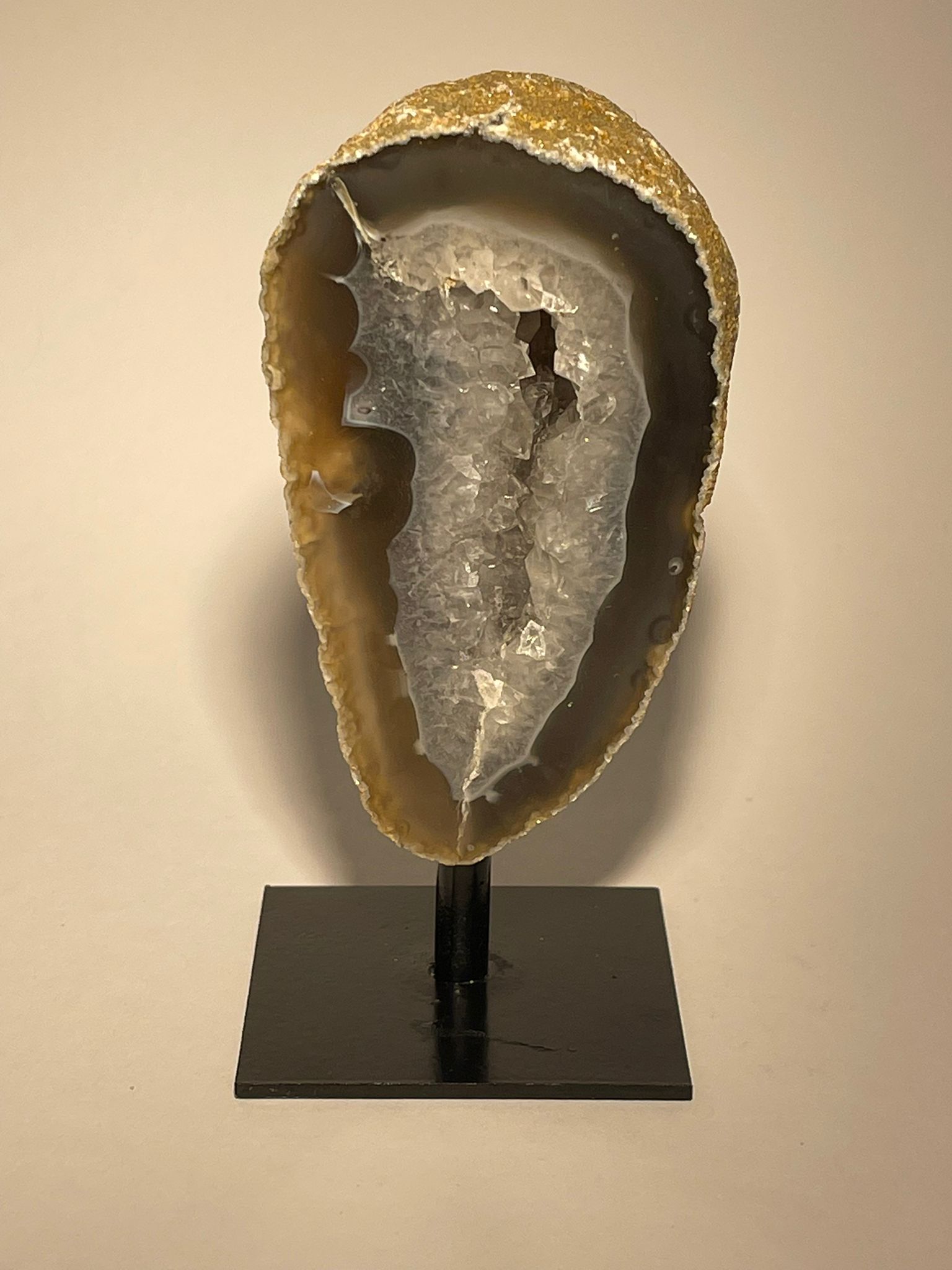 Druzy agaat op standaard