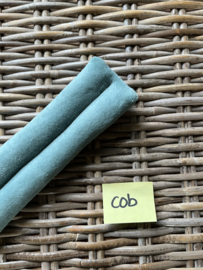 Chin pad matte velvet old green | cob
