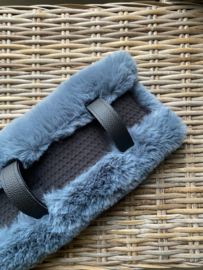 Lungingpad luxury fur blue grey