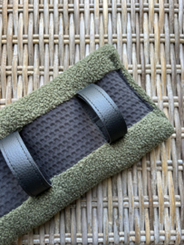 Tuigonderlegger teddy olive