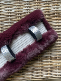 Harnesspad luxury aubergine fur