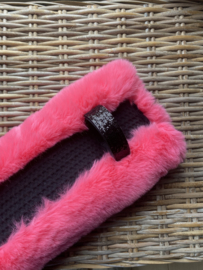 Harnesspad luxury pink fur
