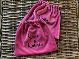 Stirrup covers matte velvet fuchsia