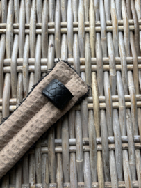 Neusbeen onderlegger 100% katoen taupe