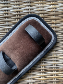 Tuigonderlegger matte velvet bruin