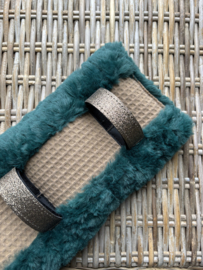 Tuigonderlegger curly fur dark green