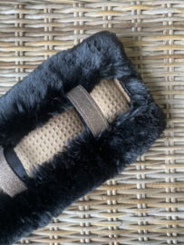 Harnesspad luxury black fur