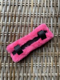 Nosepad budget fur hot pink