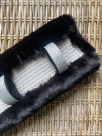 Tuigonderlegger luxury black fur