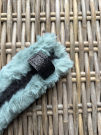 Neusbontje curly fur old green