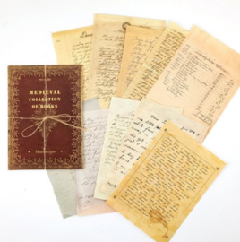 Manuscripts | 10 stuks vergeeld papier