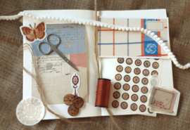 Knoopjes en buttons | 30-delig papier en stickerset