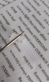 Teksten | wit met zwarte letters