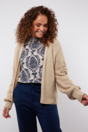C&S The Label vest Acy cardigan sand 25VJC06