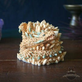 Dragon figure secret trinket box 'crystal'