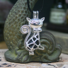Sitting cat aroma diffuser necklace
