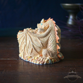 Dragon figure secret trinket box 'nest'