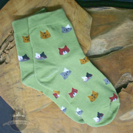 Olive green cat socks with small heads size 35-39
