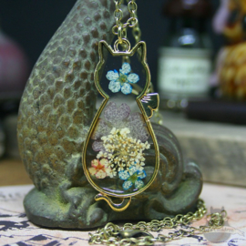 Droogbloemen ketting echte bloemen grote kat met strik