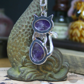 Cat with Amethyst natural stone necklace