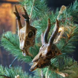 Christmas set of 4 skull hangers