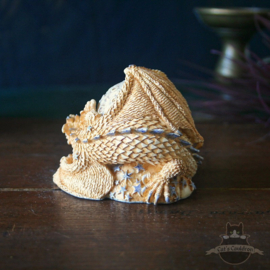 Dragon figure secret trinket box 'moon'