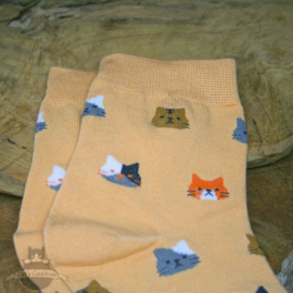 Orange Katzensocken mit Katzenköpfen Größe 35-39