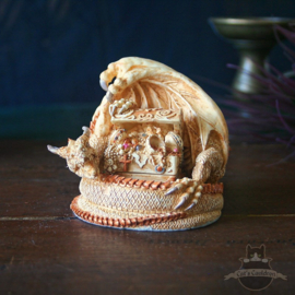 Dragon figure secret trinket box 'chest'