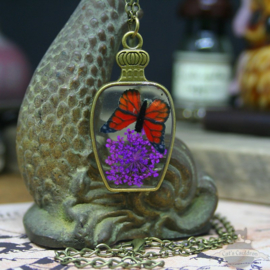 Dried flower necklace red butterfly in jar