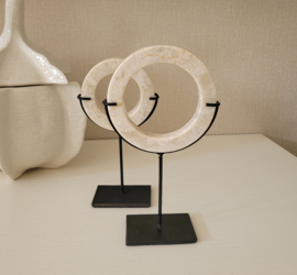 Luxe marmeren ornament op stalen voetje