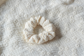 Scrunchie | Broderie Roomwit