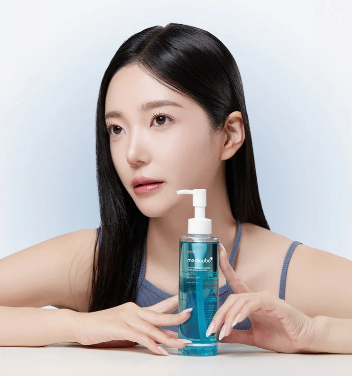 Medicube - Zero Pore Blackhead Deep Cleansing Oil (205ml)